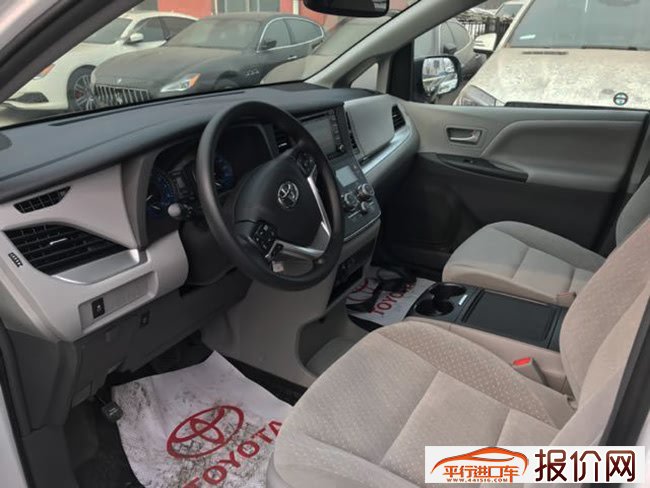2018款丰田塞纳3.5L四驱版 豪华MPV现车震撼呈现