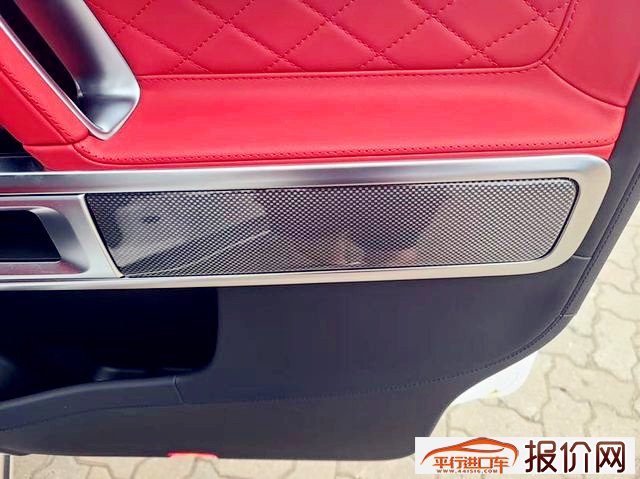 天津港加版奔驰G63 20款 仅售266万现车手续齐欢迎到店选购