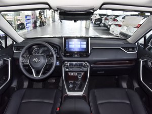 RAV4荣放优惠高达1.2万 欢迎到店赏鉴