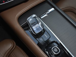 XC90进口全系热销中 限时优惠达10万