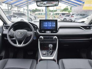 RAV4荣放促销优惠2.3万 欢迎试乘试驾