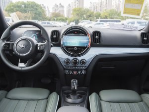 MINI COUNTRYMAN24.98万起 欢迎垂询