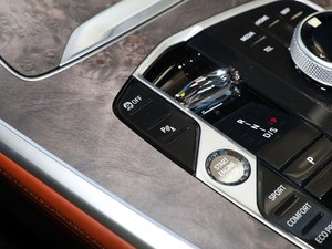 宝马X7热销中 购车优惠高达17.9万元