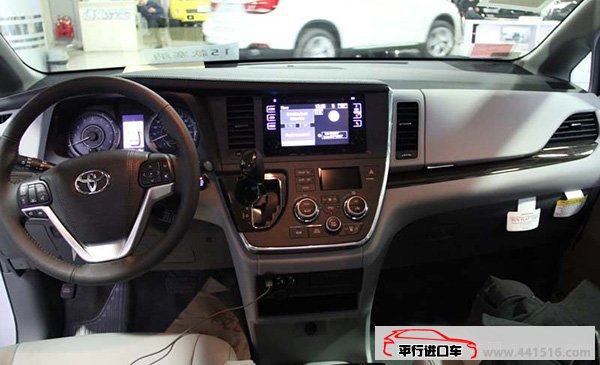 15款款丰田塞纳3.5L四驱版 平稳乘坐舒适体验