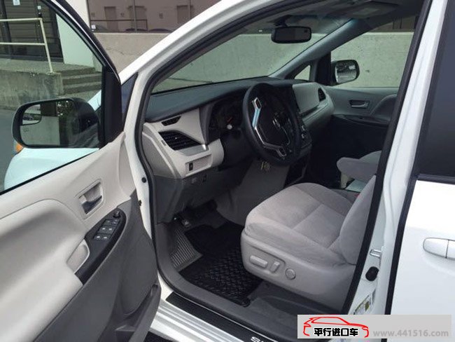 2016款丰田塞纳3.5L四驱版MPV 平行进口车现车49.5万起