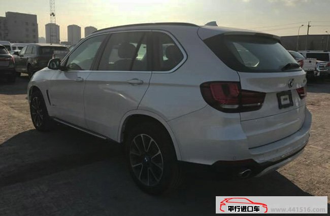2017款宝马X5墨规版3.0T 天津港现车热卖优惠呈现